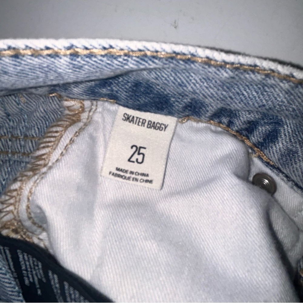 BDG Baggy Skater Jeans women’s size 25 - Picture 11 of 13